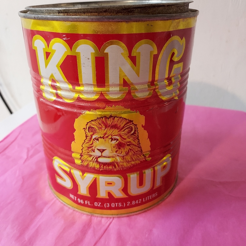 Collectors tin. Kings Syrup empty 96 oz can